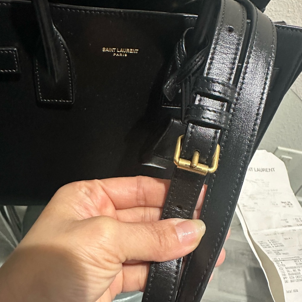 Saint Laurent Shiny Black Leather Handbag - Picture 5 of 9